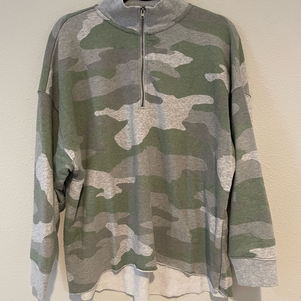 Camo oversized sweater
